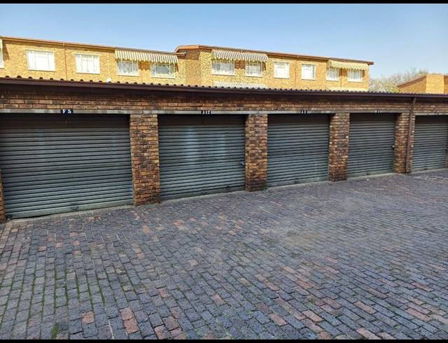 3 BEDROOM APARTMENT FOR SALE IN LILIANTON